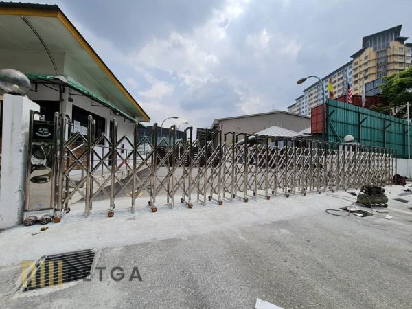 Motorized Stainless Steel 304 Retractable Gate - Image 2