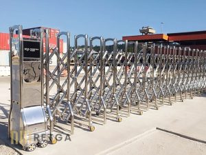 Motorized Stainless Steel 304 Retractable Gate