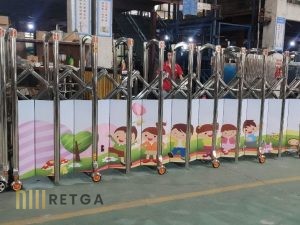 Motorized Stainless Steel 304 Retractable Gate with Customize Advertisement Cover Plate (3)