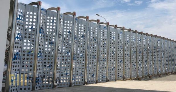 Motorized Stainless Steel 304 Retractable Gate with Perforated Sheet