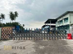 Manual Aluminium Retractable Gate - Grey Colour