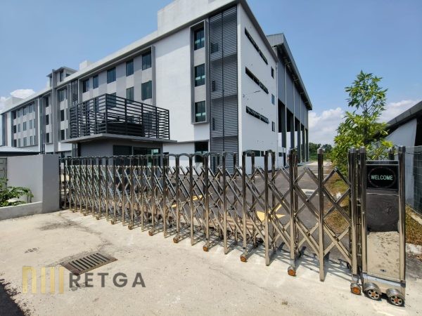 Motorized Stainless Steel 304 Retractable Gate - Image 5