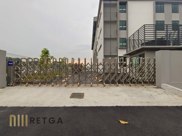 Motorized Stainless Steel 304 Retractable Gate - Image 4