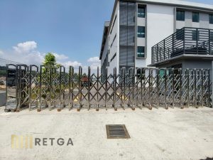 Motorized Stainless Steel 304 Retractable Gate