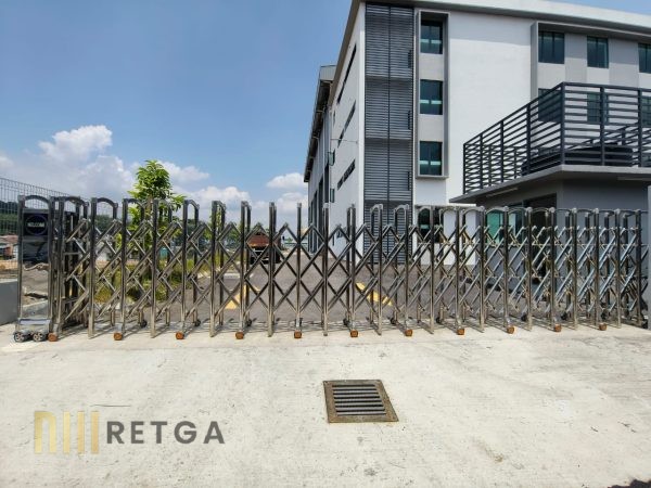 Motorized Stainless Steel 304 Retractable Gate
